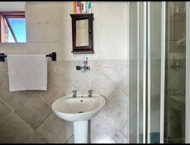 3 BEDROOM TOWNHOUSE FOR SALE IN ASTON BAY